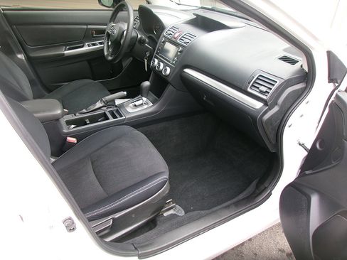 Used 2016 Subaru Impreza 2.0i AWD/4WD image 9