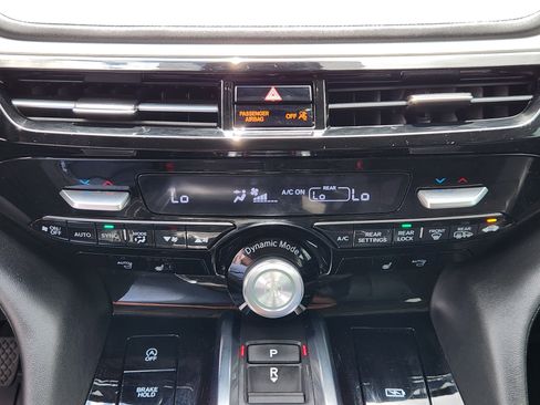 Used 2024 Acura MDX SH-AWD w/ Technology Package image 23