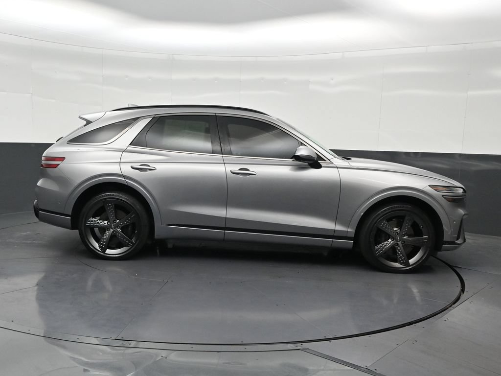 Used 2023 Genesis GV70 2.5T w/ Sport Prestige Package AWD/4WD image 7