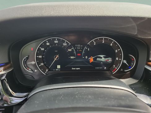 Used 2019 BMW 540i w/ Convenience Package RWD image 27