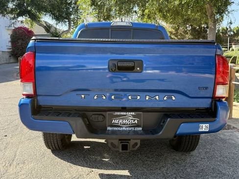 Used 2016 Toyota Tacoma 4x4 Double Cab image 38