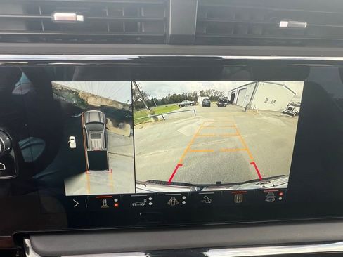 Used 2024 GMC Sierra 1500 AT4X image 26