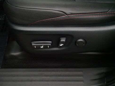 Used 2024 Toyota 4Runner TRD Off-Road Premium image 20