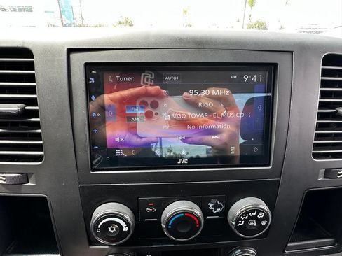 Used 2013 GMC Sierra 1500 2WD Regular Cab image 23