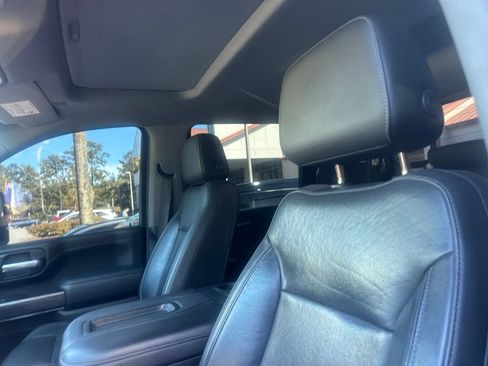 Used 2020 Chevrolet Silverado 2500 LTZ w/ LTZ Premium Package AWD/4WD image 3