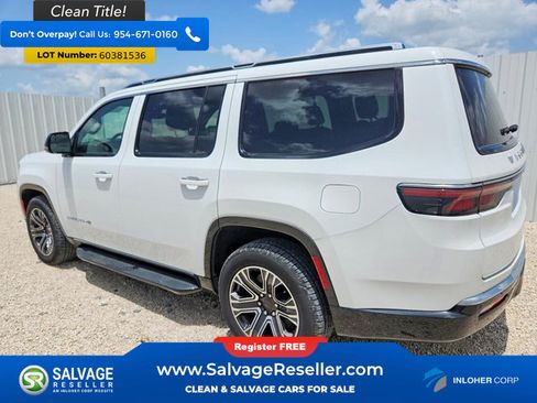 Used 2024 Jeep Wagoneer Series II w/ Flexible Seating Group RWD image 3