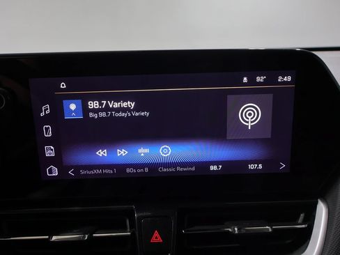 Used 2025 Chevrolet TrailBlazer LT AWD/4WD image 25