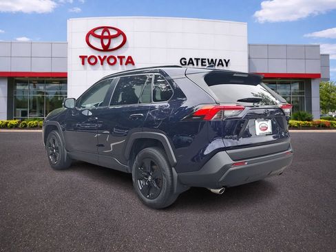 Used 2020 Toyota RAV4 XLE w/ Convenience Package AWD/4WD image 6