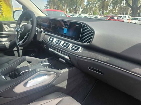 New 2026 Mercedes-Benz GLE 450e 4MATIC image 13