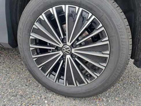New 2026 Volkswagen Tiguan S FWD image 27