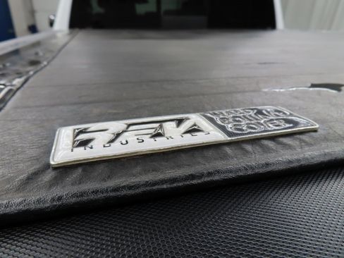 Used 2022 Chevrolet Silverado 1500 LT Trail Boss w/ Convenience Package II image 31