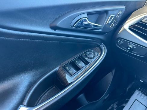 Used 2018 Chevrolet Malibu Premier w/ Premier Sun and Wheel Package image 49