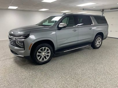 New 2026 Chevrolet Suburban Premier w/ Sun And Tow Package