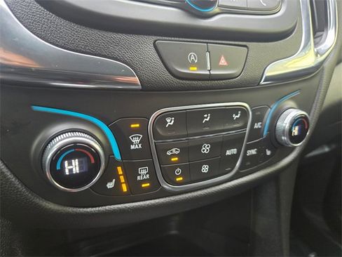 Used 2024 Chevrolet Equinox LT image 27