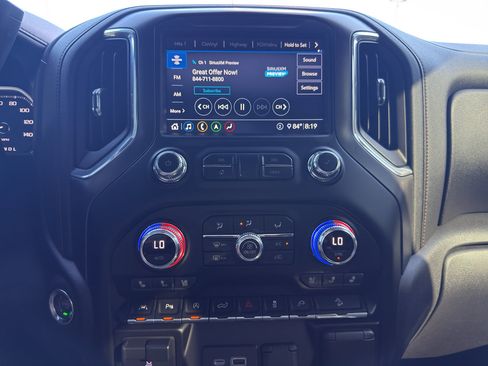 Used 2020 GMC Sierra 1500 AT4 w/ AT4 Premium Package AWD/4WD image 32