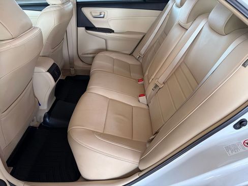 Used 2017 Toyota Camry XLE image 10