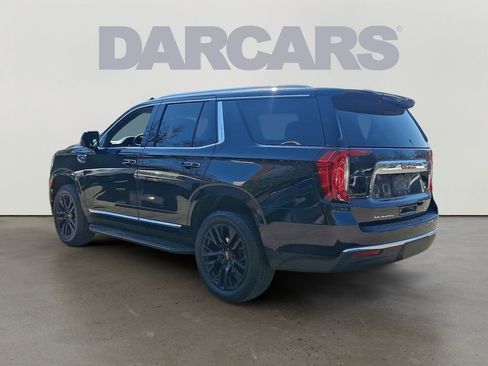 Used 2024 GMC Yukon SLT w/ SLT Premium Package image 5