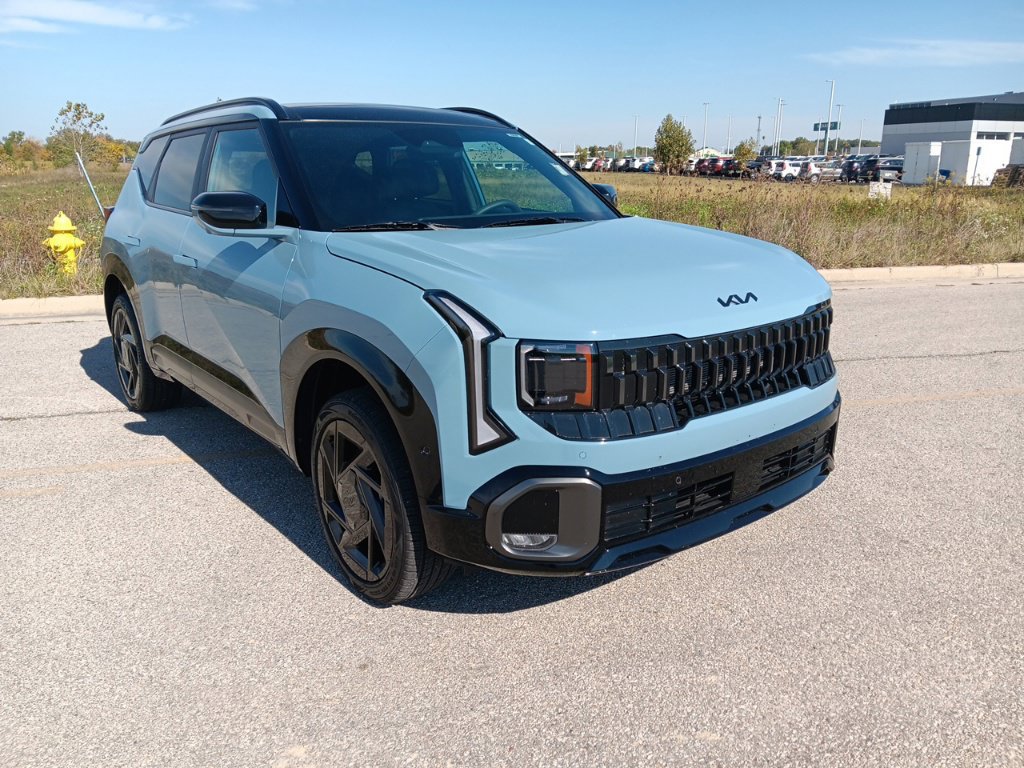 Used 2027 Kia Seltos X-Line SX AWD/4WD image 1
