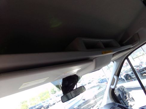 Used 2016 Ford Transit 250 130 Medium Roof RWD image 37