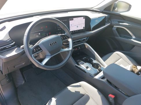 Certified 2025 Audi Q5 Premium w/ Convenience Package AWD/4WD image 5