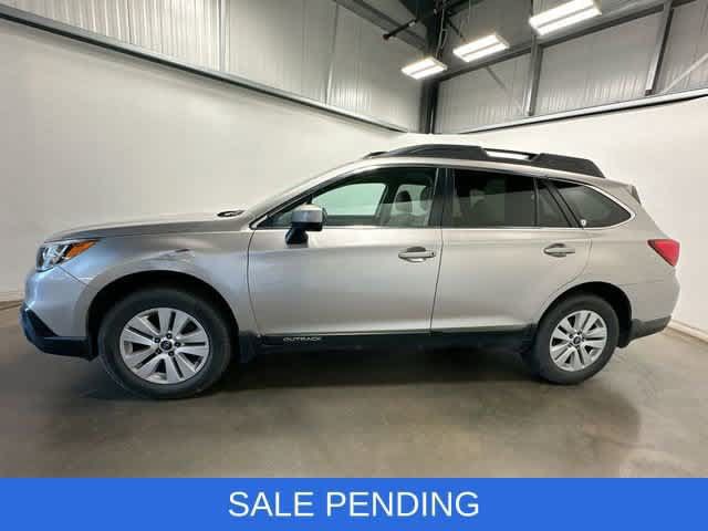 Used 2016 Subaru Outback 2.5i Premium AWD/4WD image 2