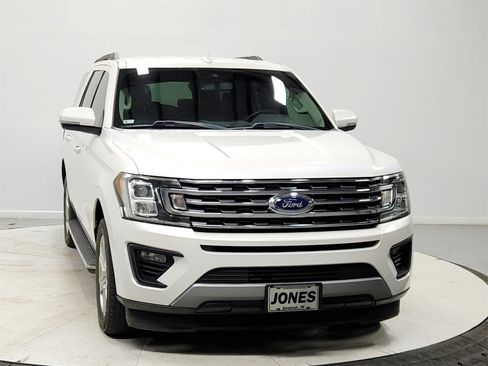 Used 2019 Ford Expedition XLT w/ Equipment Group 202A image 2