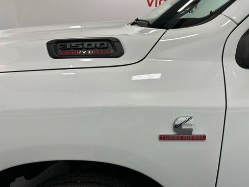 Used 2024 RAM 3500 Tradesman w/ Electrical Accessory Group image 7