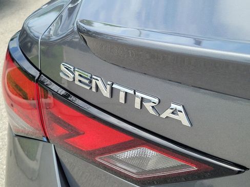 Used 2025 Nissan Sentra S FWD image 9