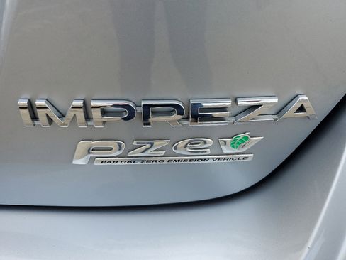 Used 2014 Subaru Impreza 2.0i Premium image 15