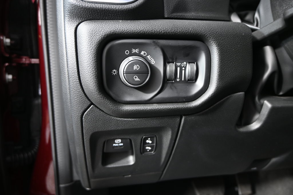 Used 2023 RAM 1500 Laramie AWD/4WD image 24
