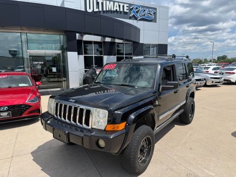 Used 2006 Jeep Commander Limited w/ Trailer Tow Group IV AWD/4WD image 1