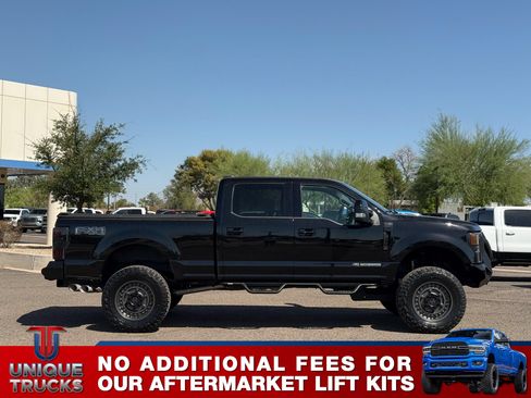 Used 2022 Ford F250 Lariat w/ Black Appearance Package AWD/4WD image 4