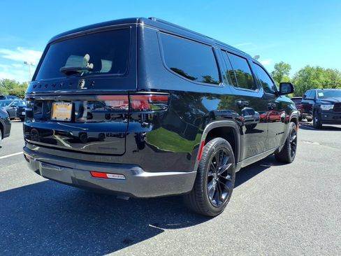 Used 2022 Jeep Wagoneer Series III w/ Premium Group I AWD/4WD image 20
