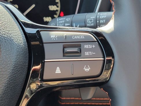 Used 2025 Honda Pilot Sport image 23