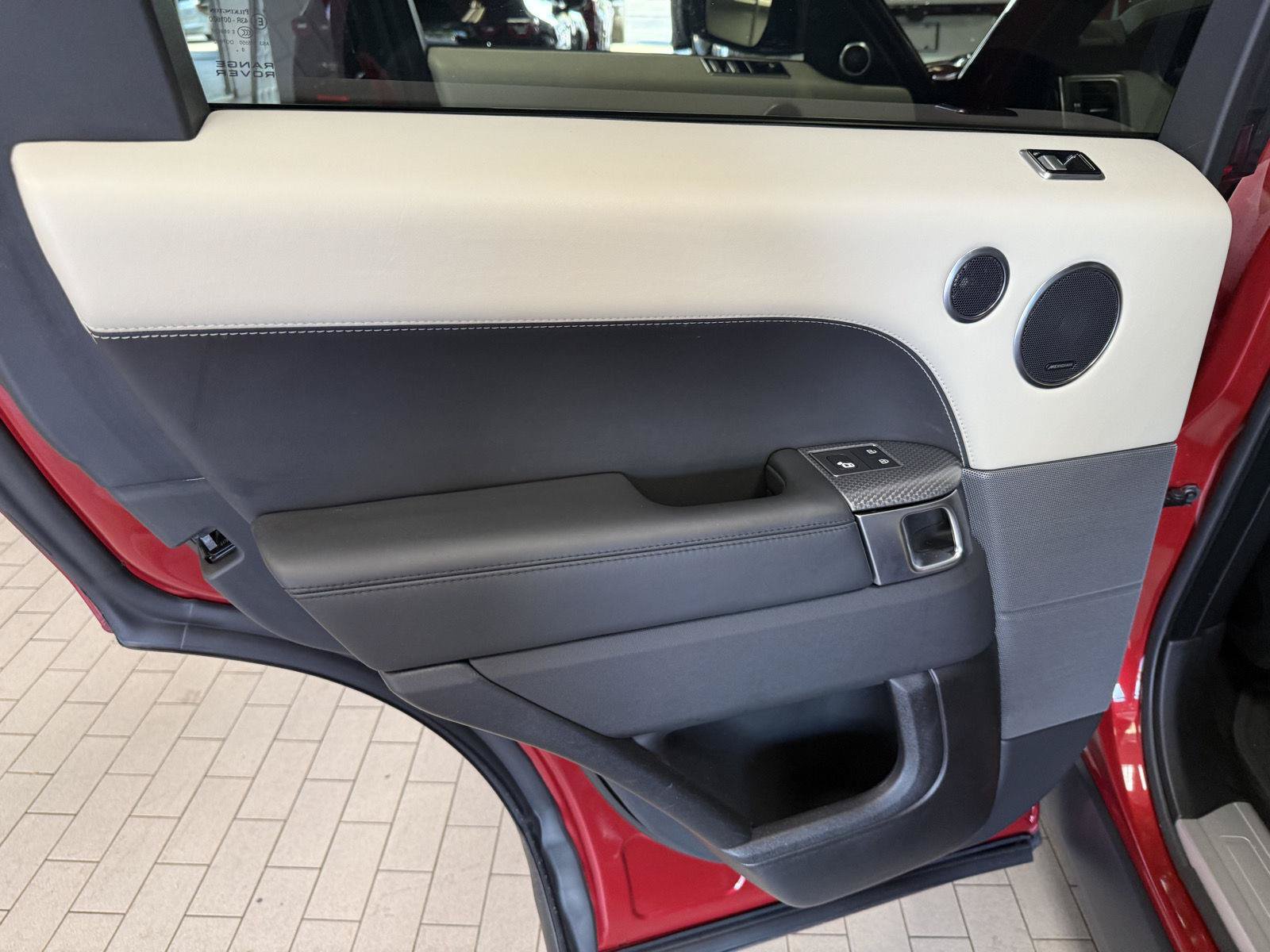 Used 2021 Land Rover Range Rover Sport HST AWD/4WD image 40