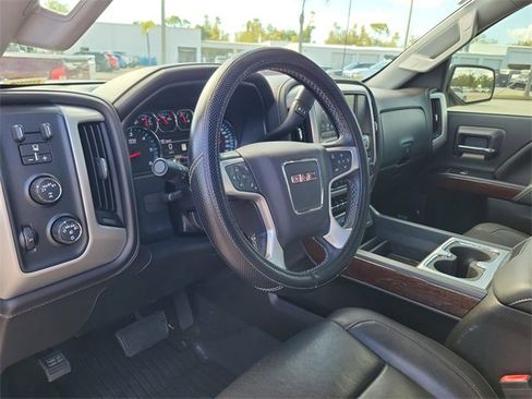 Used 2018 GMC Sierra 1500 SLT image 17