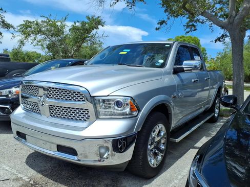 Used 2018 RAM 1500 Laramie RWD image 4