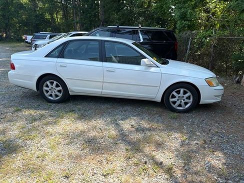 Used 2003 Toyota Avalon XLS FWD image 4