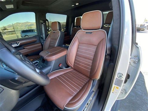 Certified 2025 GMC Sierra 3500 Denali Ultimate image 11