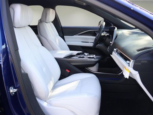 New 2026 Cadillac Lyriq Sport image 19