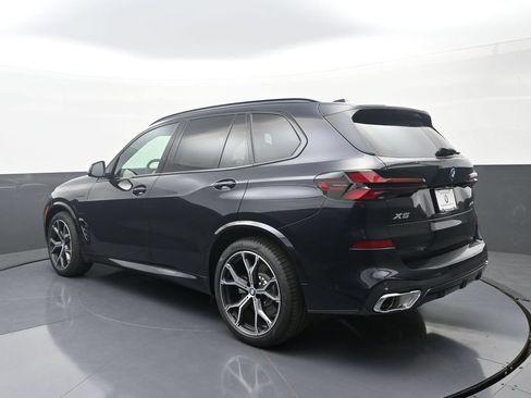 New 2026 BMW X5 xDrive50e w/ M Sport Package AWD/4WD image 5