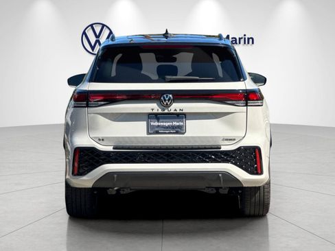 New 2026 Volkswagen Tiguan SE R-Line AWD/4WD image 4