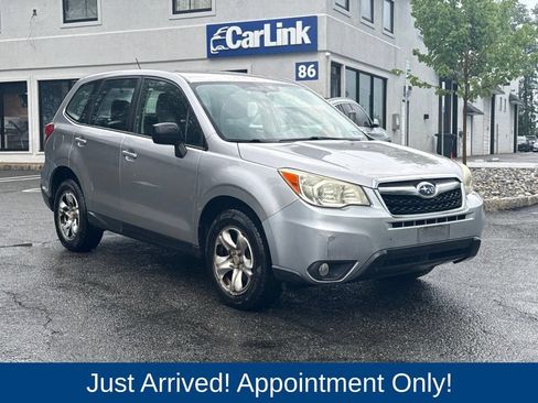 Used 2014 Subaru Forester 2.5i AWD/4WD image 1