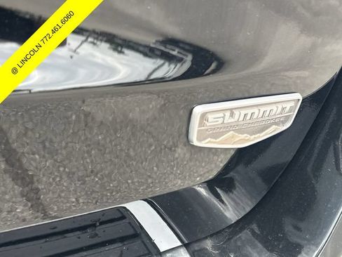 Used 2017 Jeep Grand Cherokee Summit AWD/4WD image 10