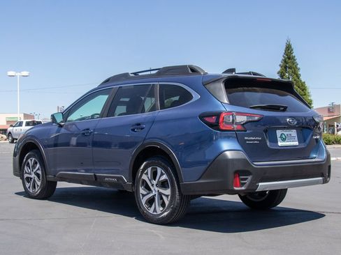 Used 2022 Subaru Outback Limited AWD/4WD image 5
