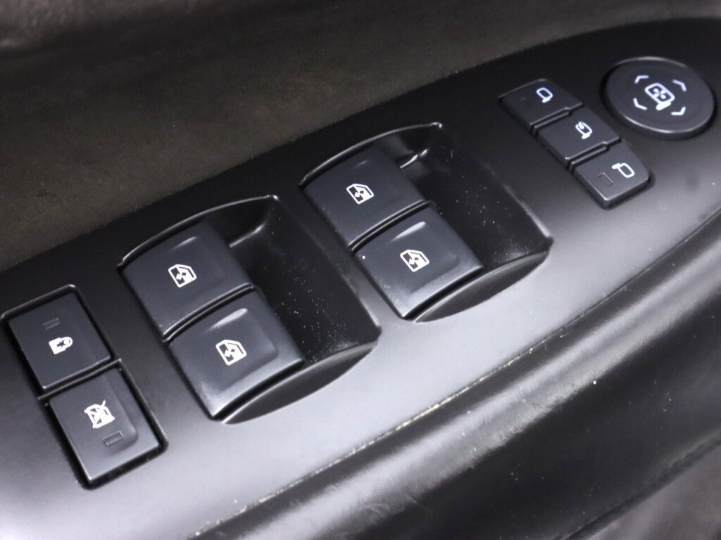 Used 2016 Cadillac Escalade ESV Platinum AWD/4WD image 25