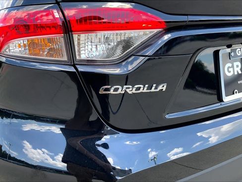 Used 2026 Toyota Corolla LE FWD image 33