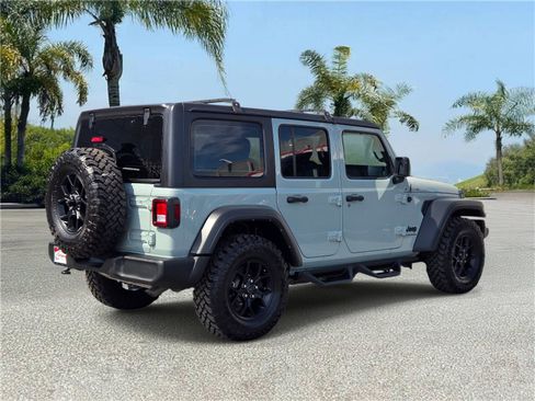 Used 2023 Jeep Wrangler Unlimited Sport AWD/4WD image 4