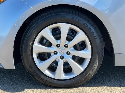 Used 2023 Toyota Corolla LE FWD image 28