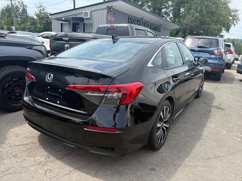 Used 2023 Honda Civic EX image 6